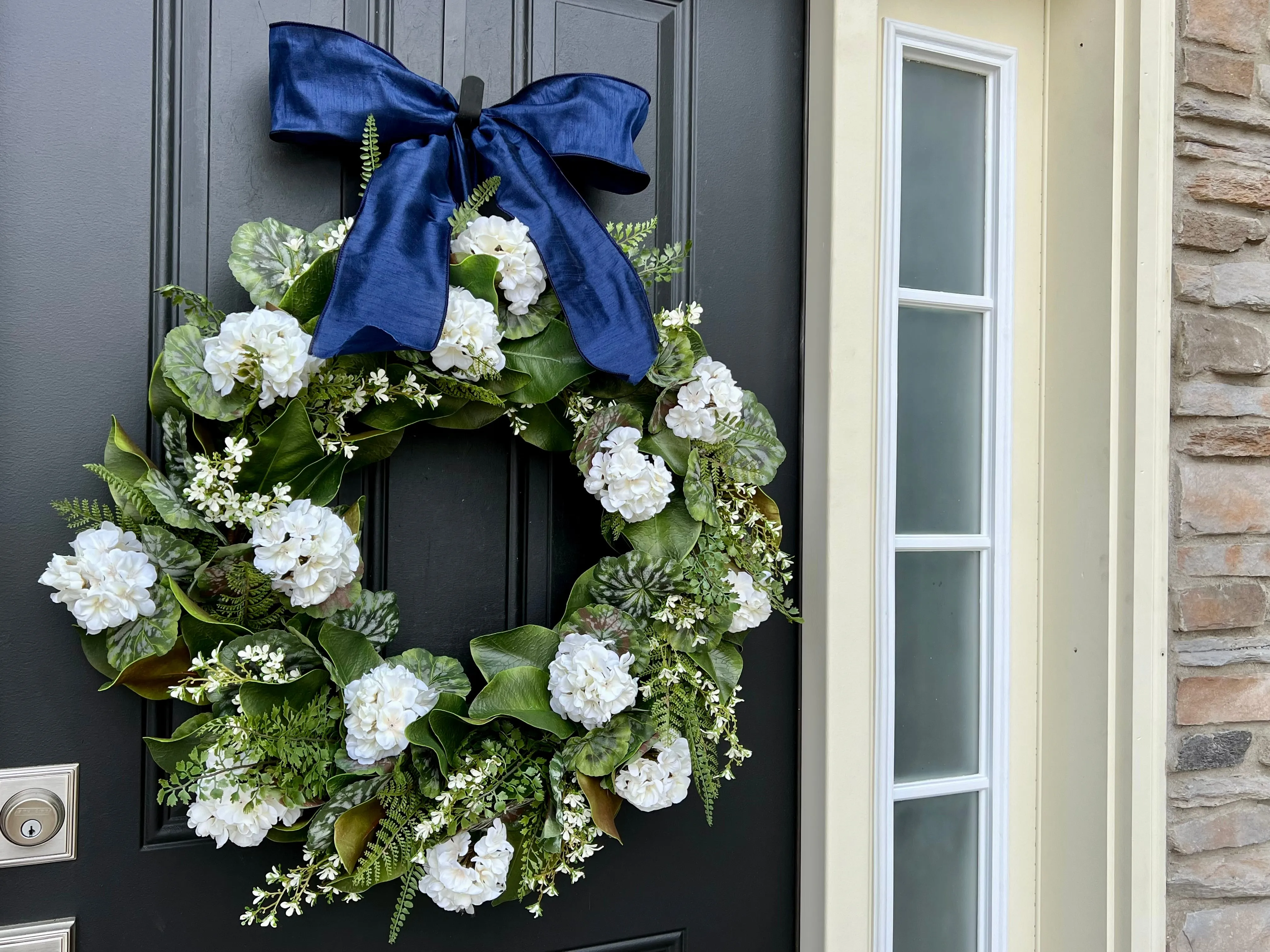 Summer White Geranium Wreath