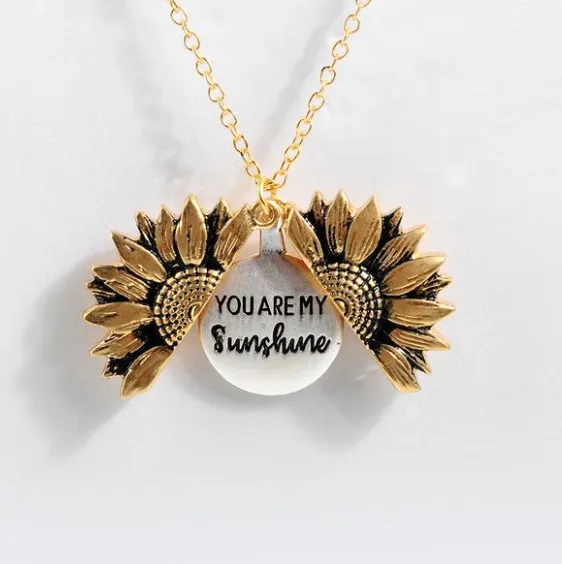 Sunflower Double-layer Lettering Necklace