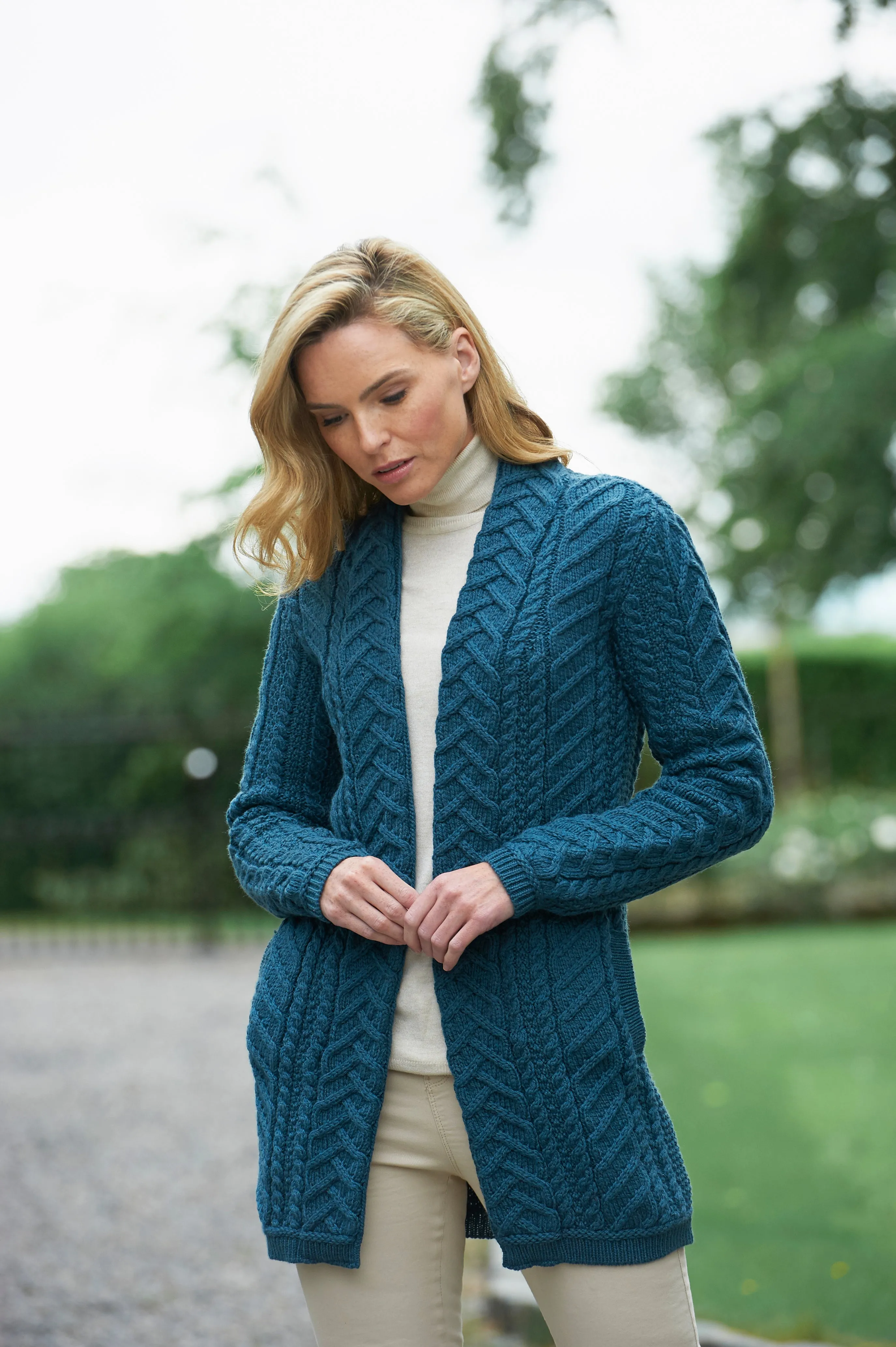 SUPER SOFT MERINO OPEN ARAN CABLE KNIT COAT