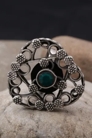 Symmetrical Circle Arranged Hand Ring