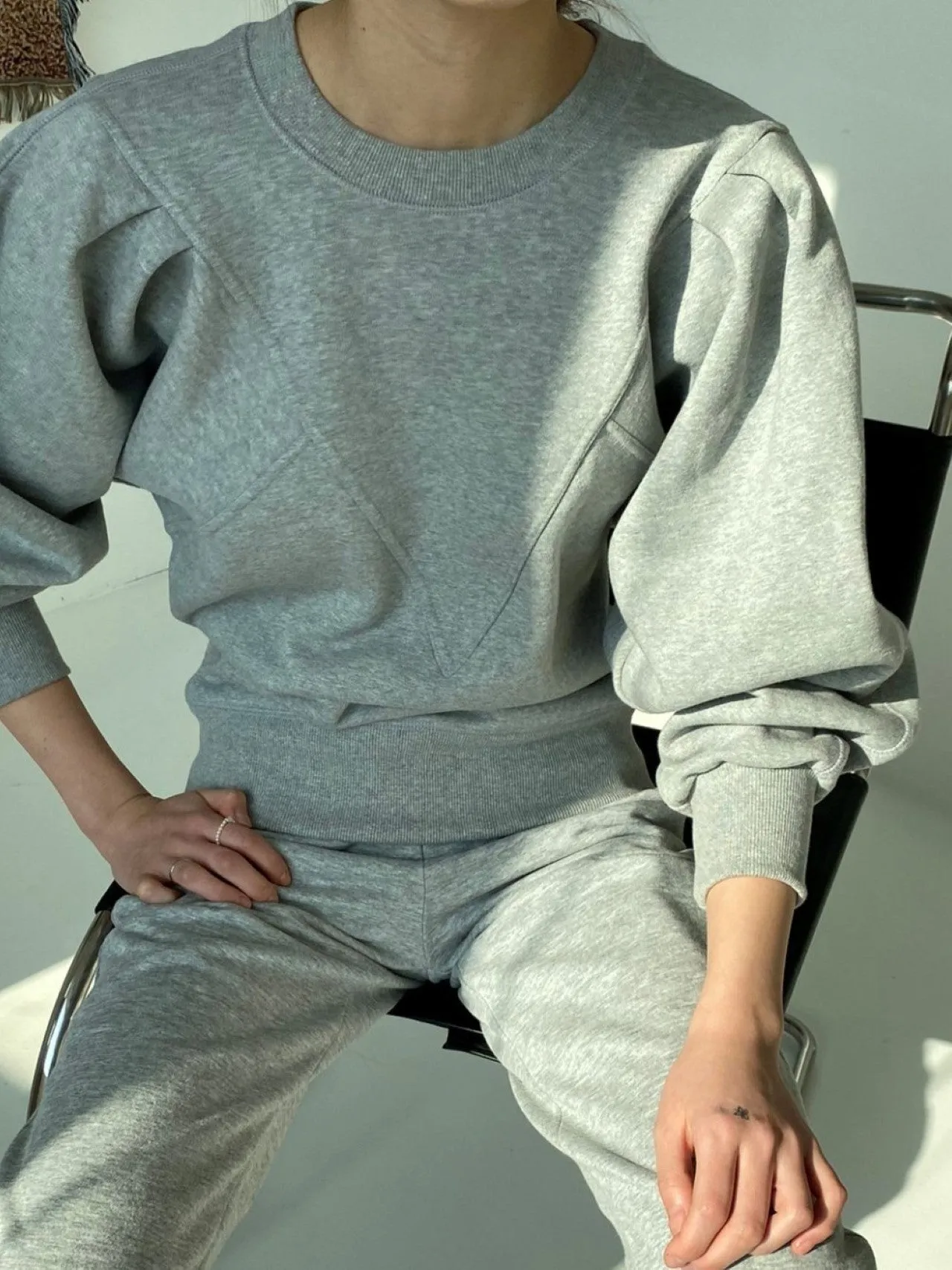 TADELIA SWEATSHIRT