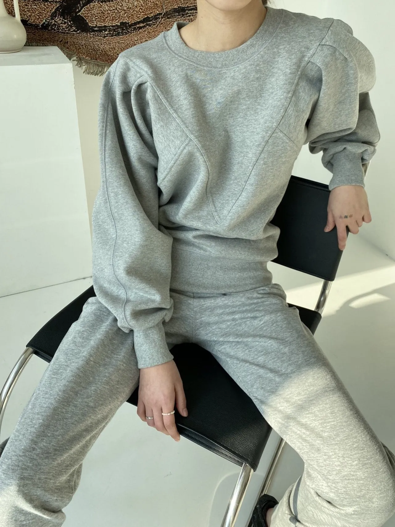 TADELIA SWEATSHIRT