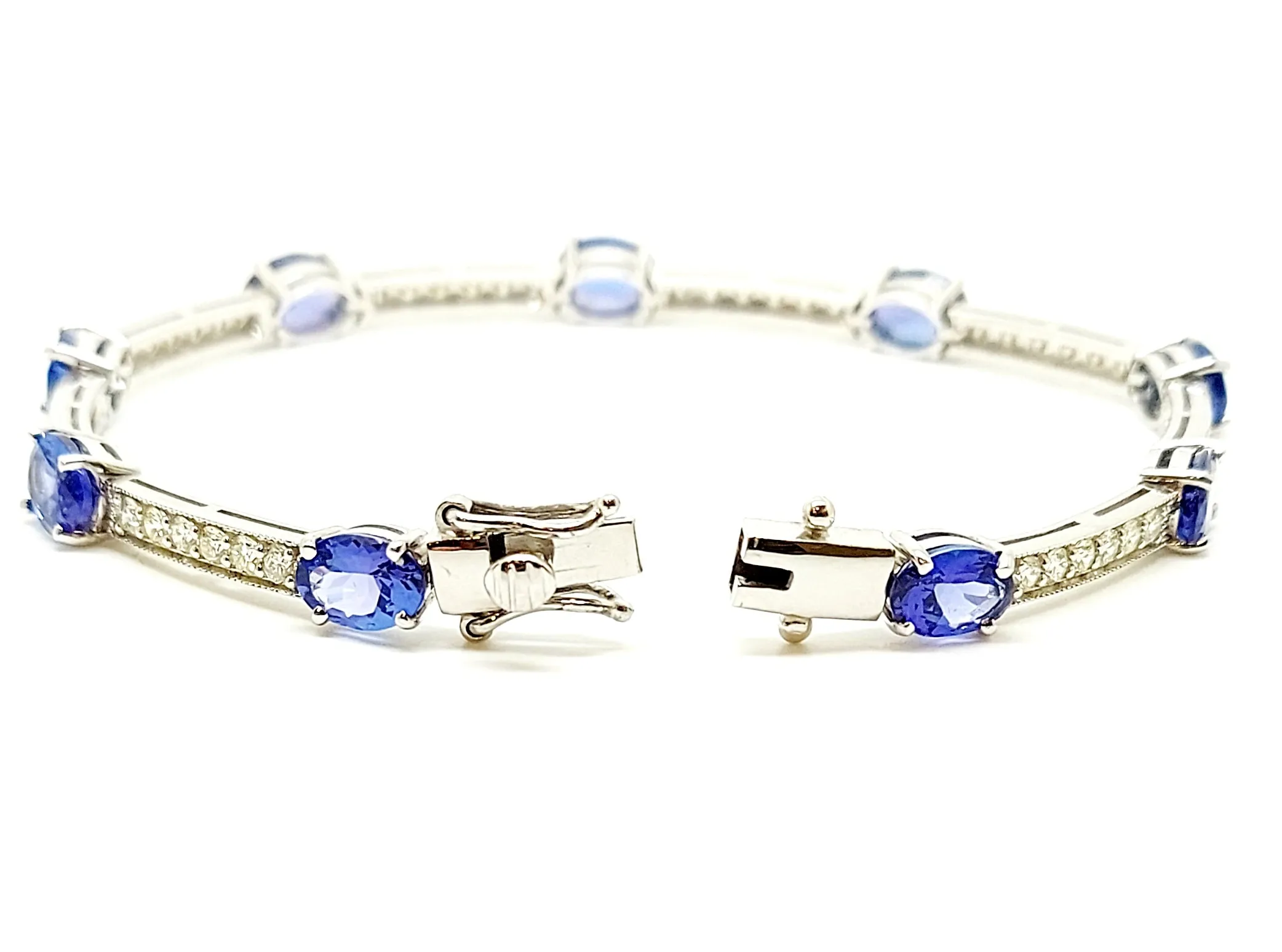 TANZANITE AND DIAMOND STATION BRACELET IN 14K WHITE GOLD AD NO # 2709