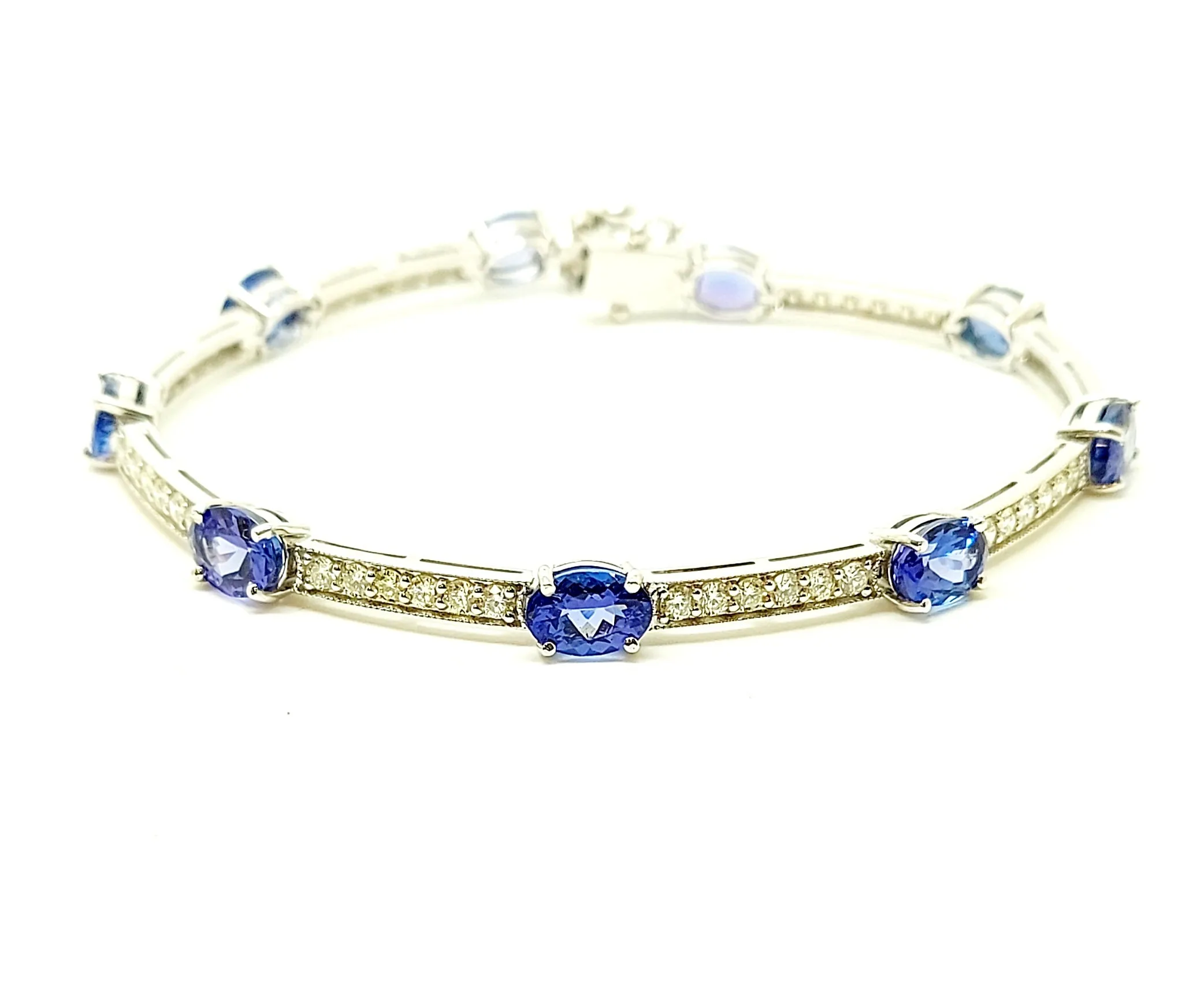 TANZANITE AND DIAMOND STATION BRACELET IN 14K WHITE GOLD AD NO # 2709