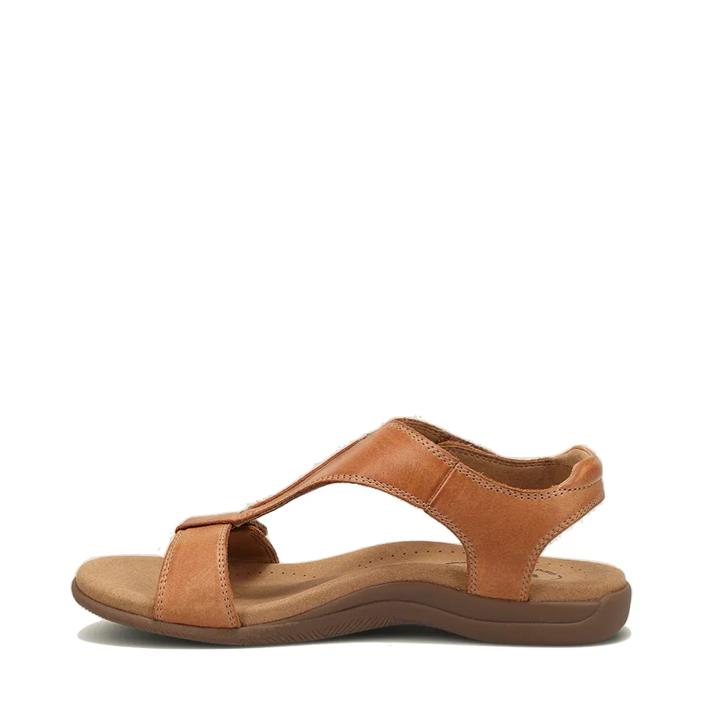 Taos Women's The Show Leather Sandal (Caramel)