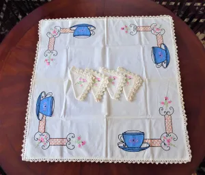 Teacup Appliqued Embroidered Tablecloth Pockets 4 Napkins 1950s Card Table 26X28