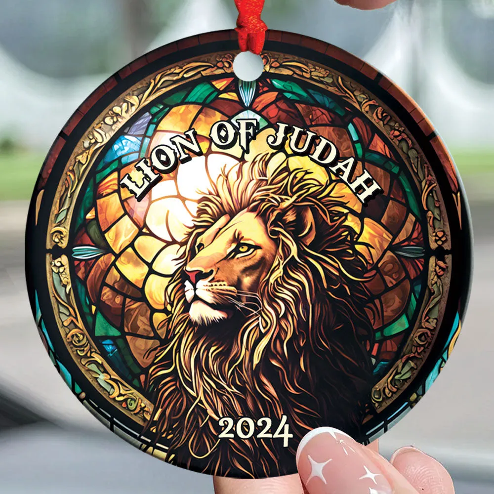 Teesdily | Customized Lion Of Judah Jesus Ceramic Ornament, Stained Glass Art Lion Of Christ Acrylic Xmas Ornament, Jesus Gift