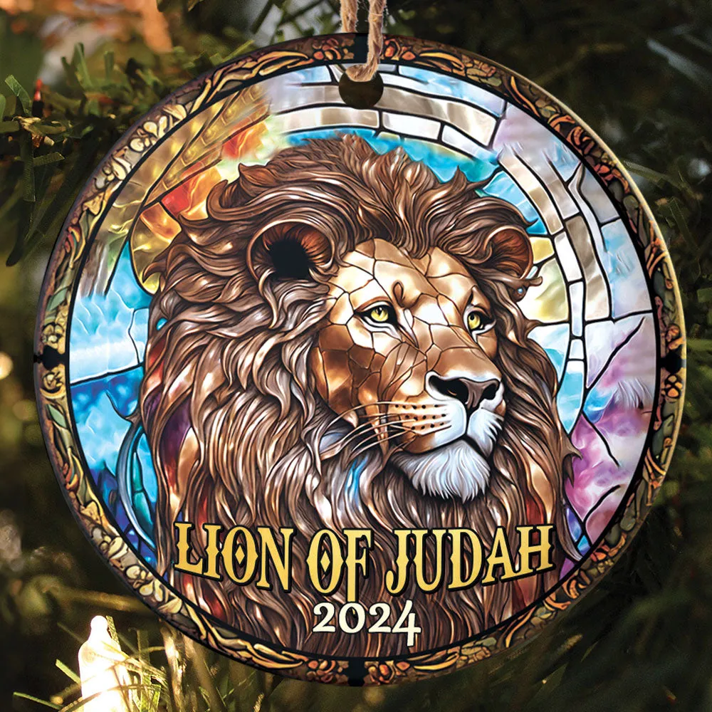 Teesdily | Customized Lion Of Judah Jesus Ceramic Ornament, Stained Glass Art Lion Of Christ Acrylic Xmas Ornament, Jesus Gift