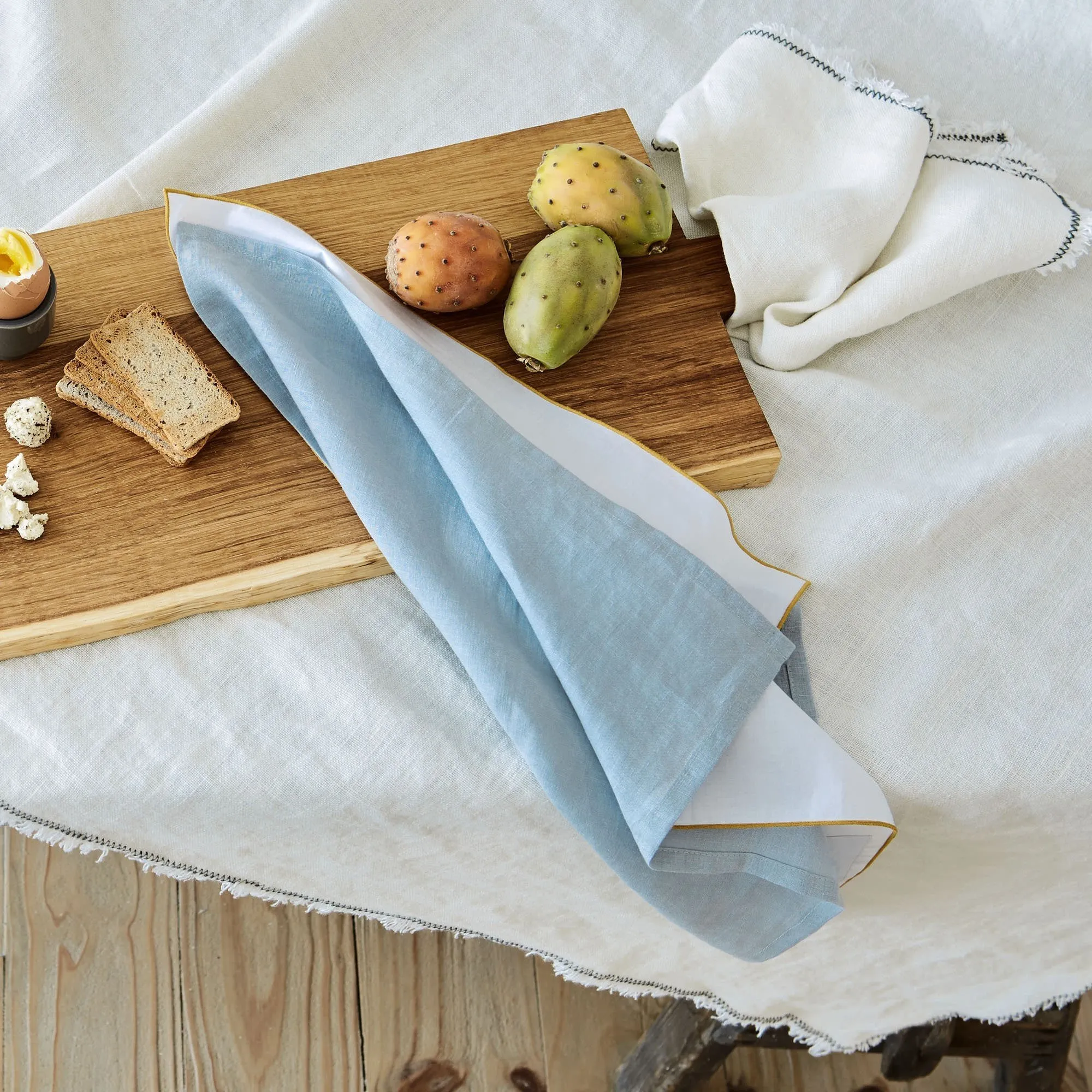 Teis Tablecloth [Light blue]