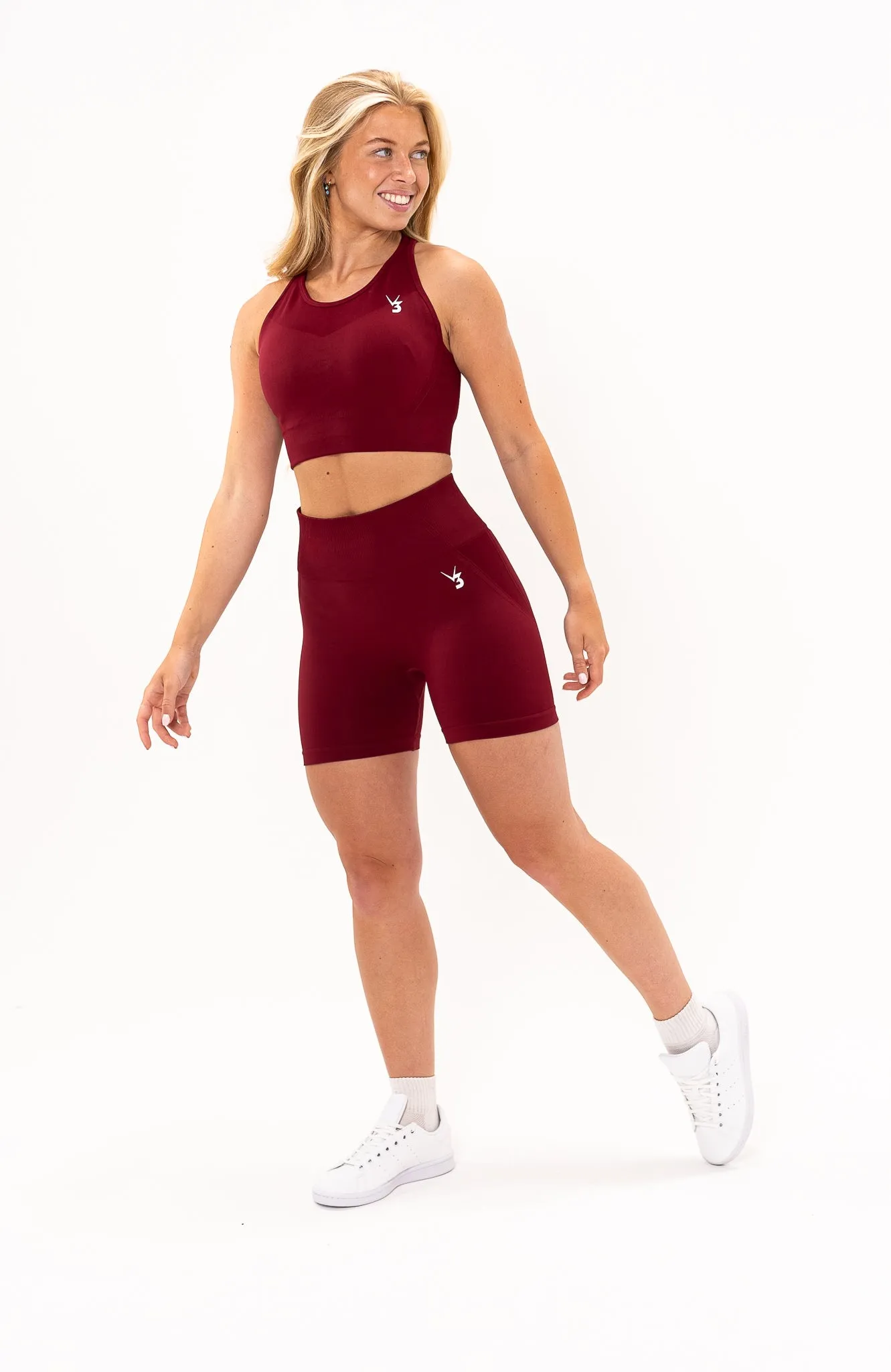 Tempo Seamless Scrunch Shorts & Sports Bra Set - Burgundy Red