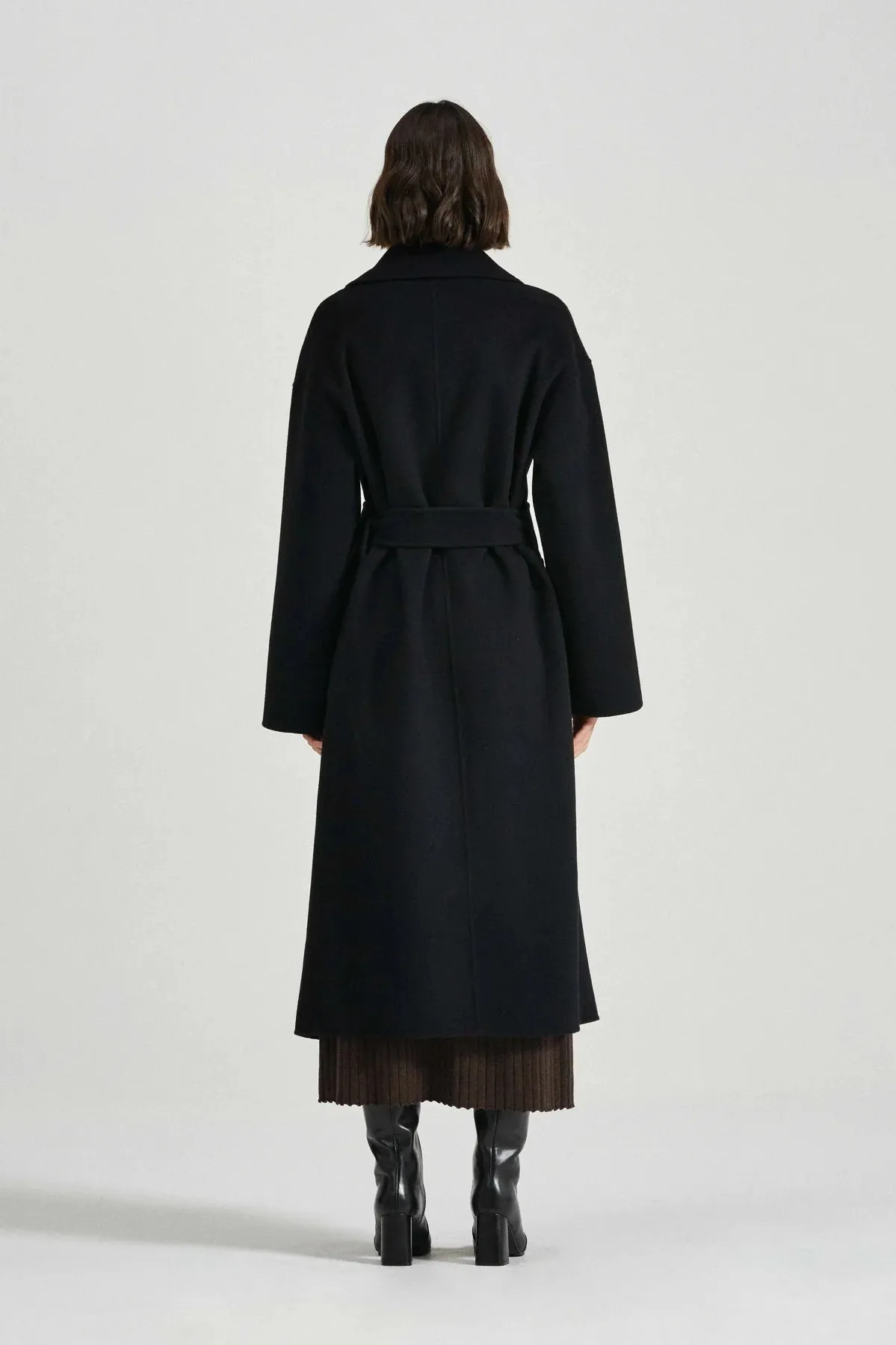 THE CAMILLA COAT BLACK CASHMERE