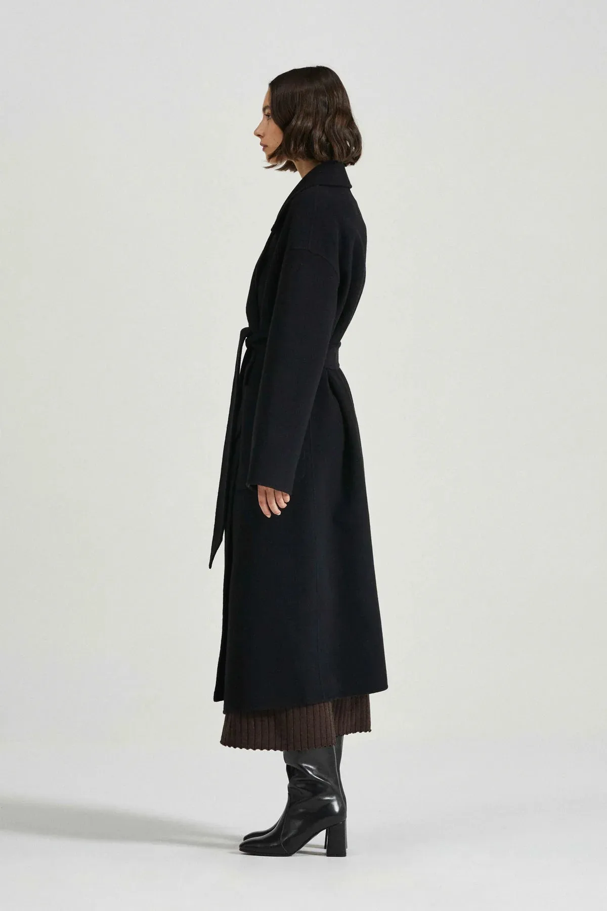 THE CAMILLA COAT BLACK CASHMERE