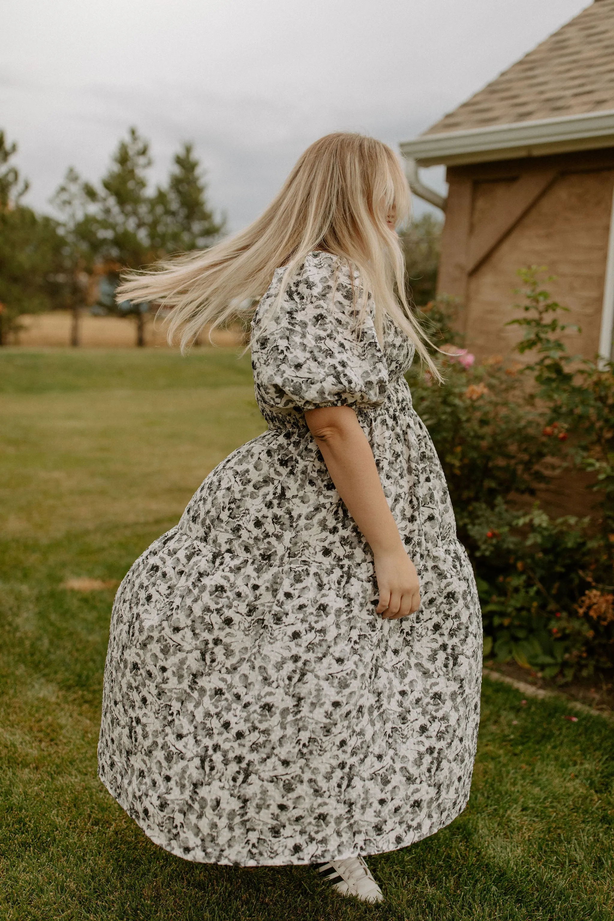 The Glinda Puff Sleeve Midi Dress - PLUS