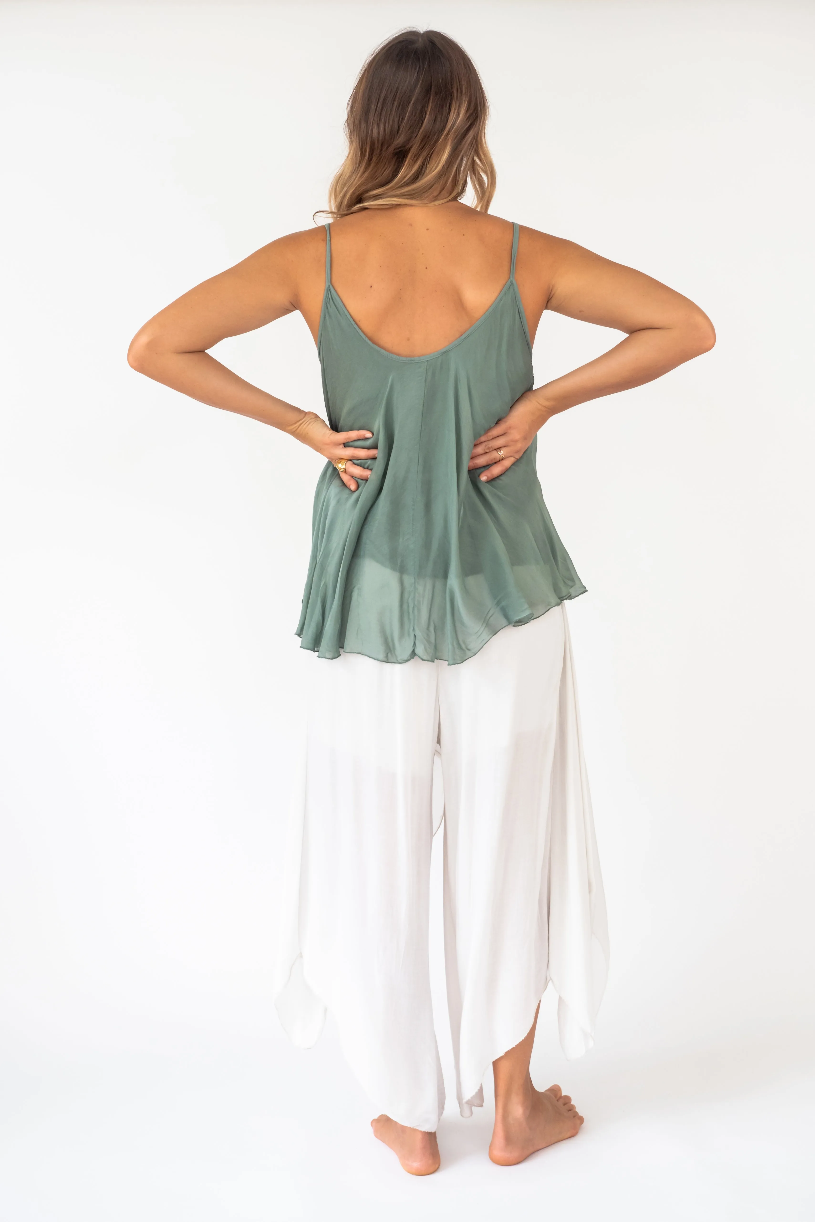 The WAIHE'E silk sleeveless top