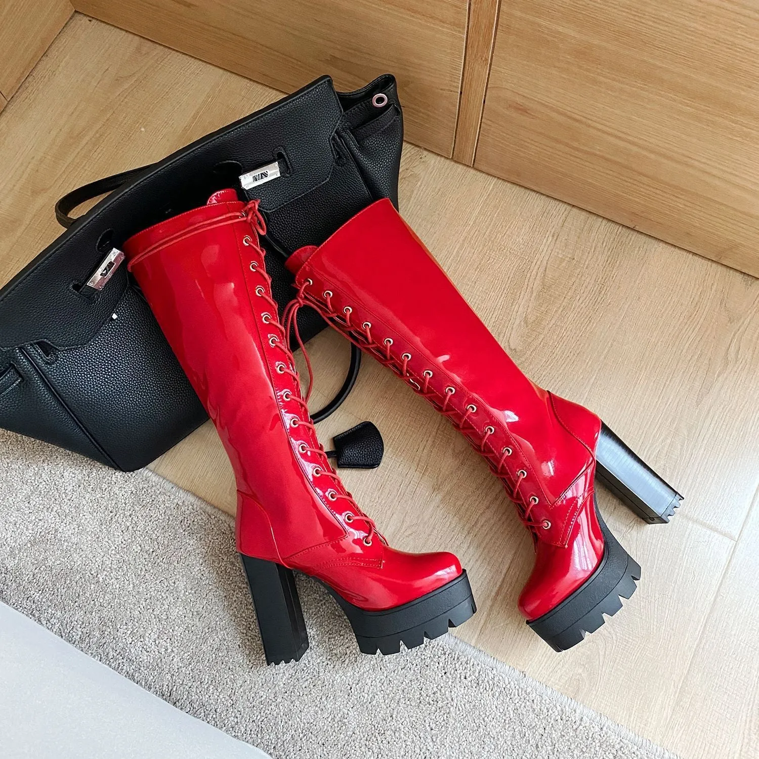 Thermal ankle boots