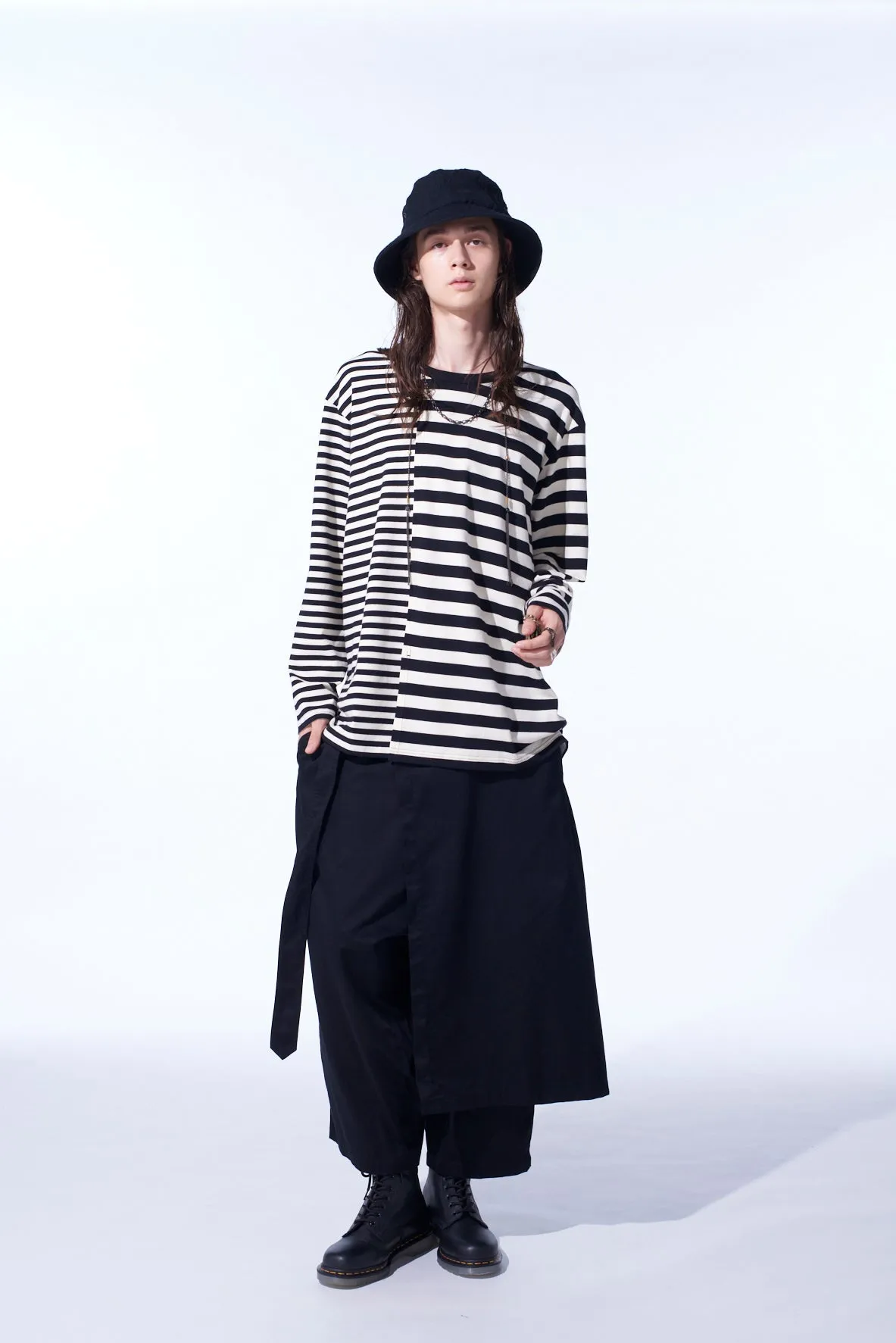 THIN STRIPE   THICK STRIPE SHIFTING LONG SLEEVE T-SHIRT