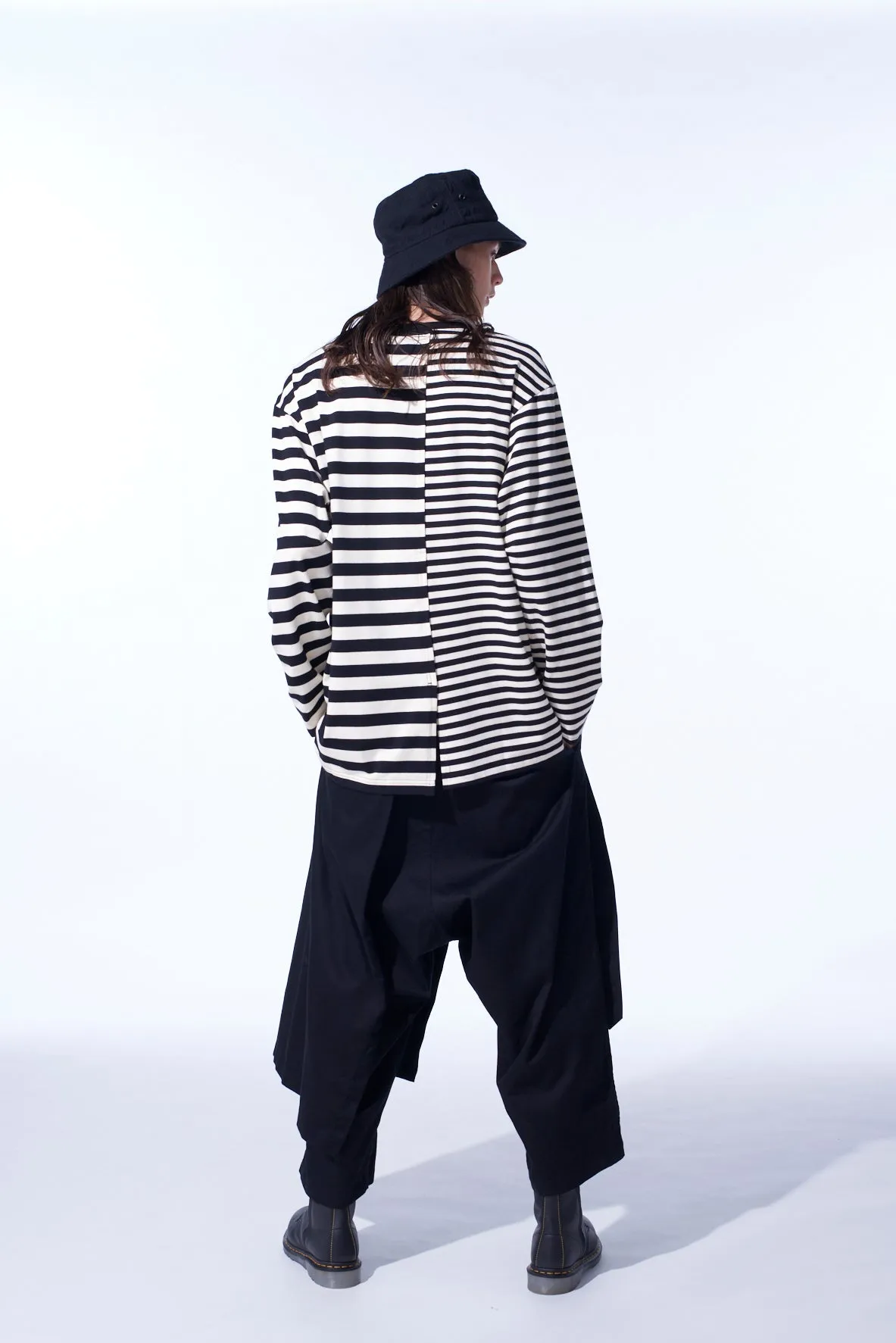 THIN STRIPE   THICK STRIPE SHIFTING LONG SLEEVE T-SHIRT