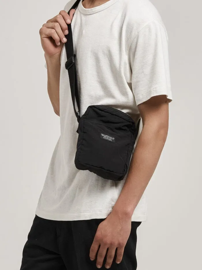 Thrills Century Shoulder Pouch - Black