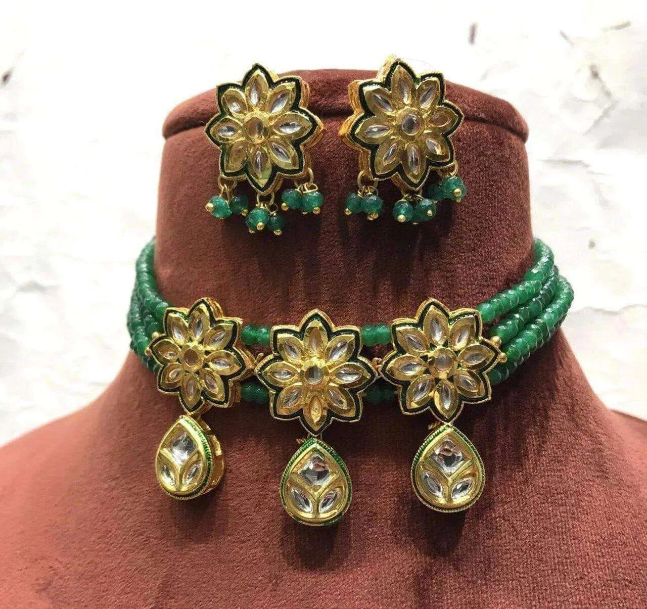 Tiny Elegant Meena Kundan Choker