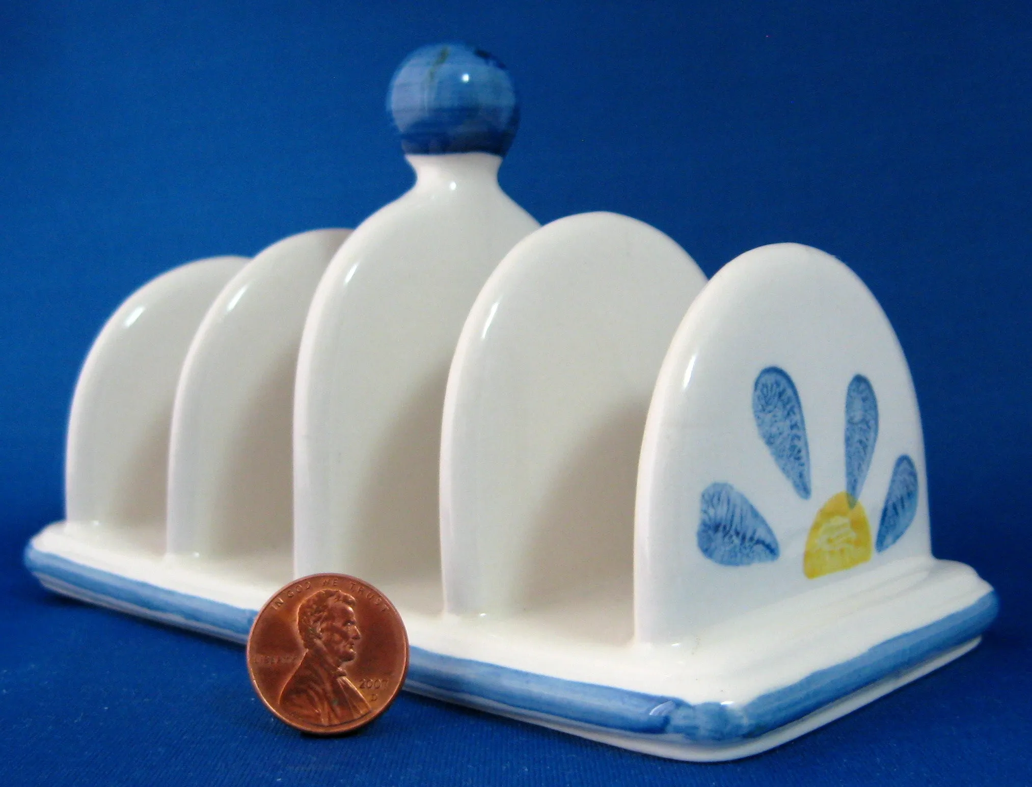 Toast Rack Daisy Retro 1960s Ceramic England 4 Slice Blue Yellow