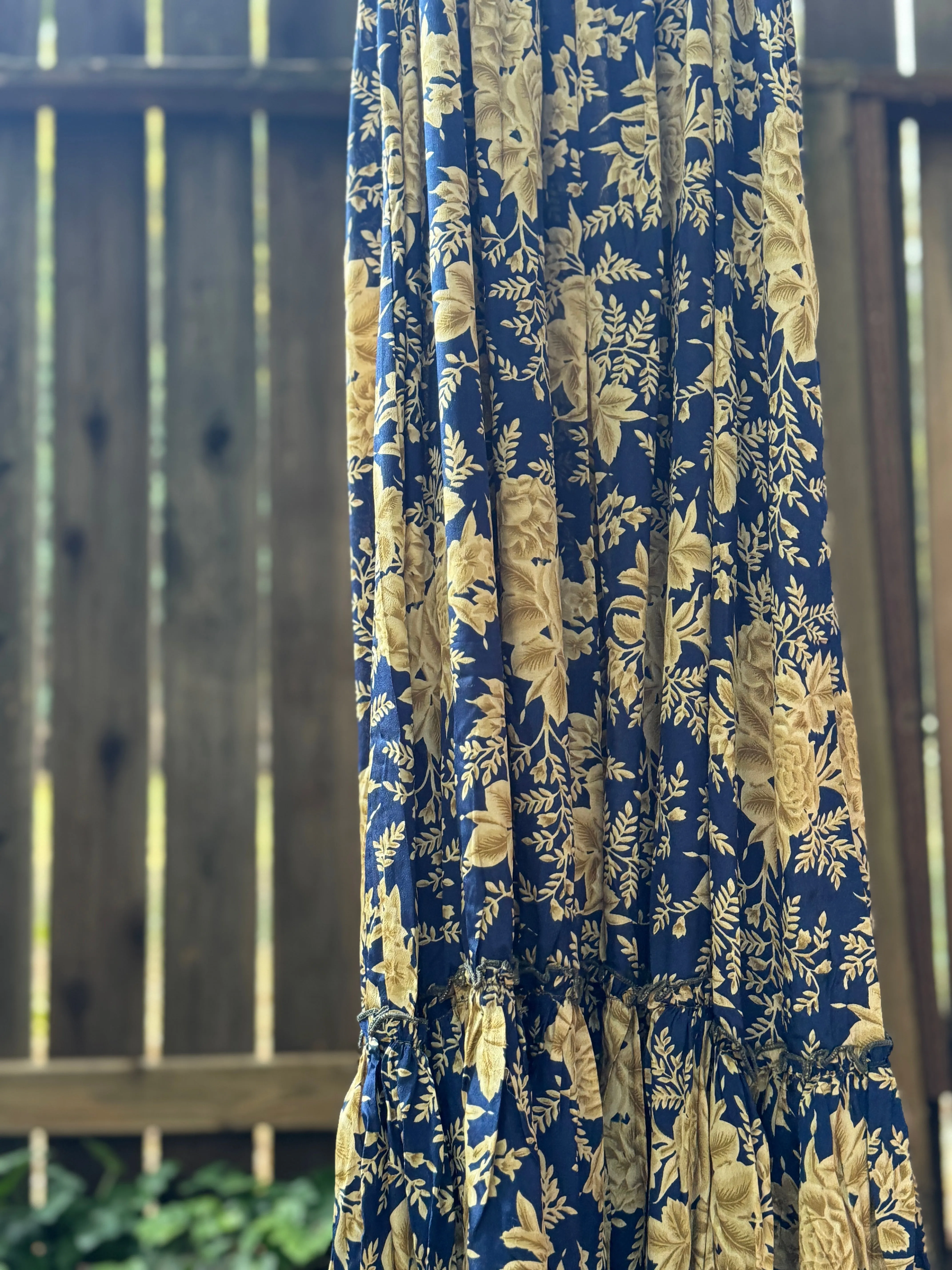 Topanga Maxi Dress - M - Pure Elegance