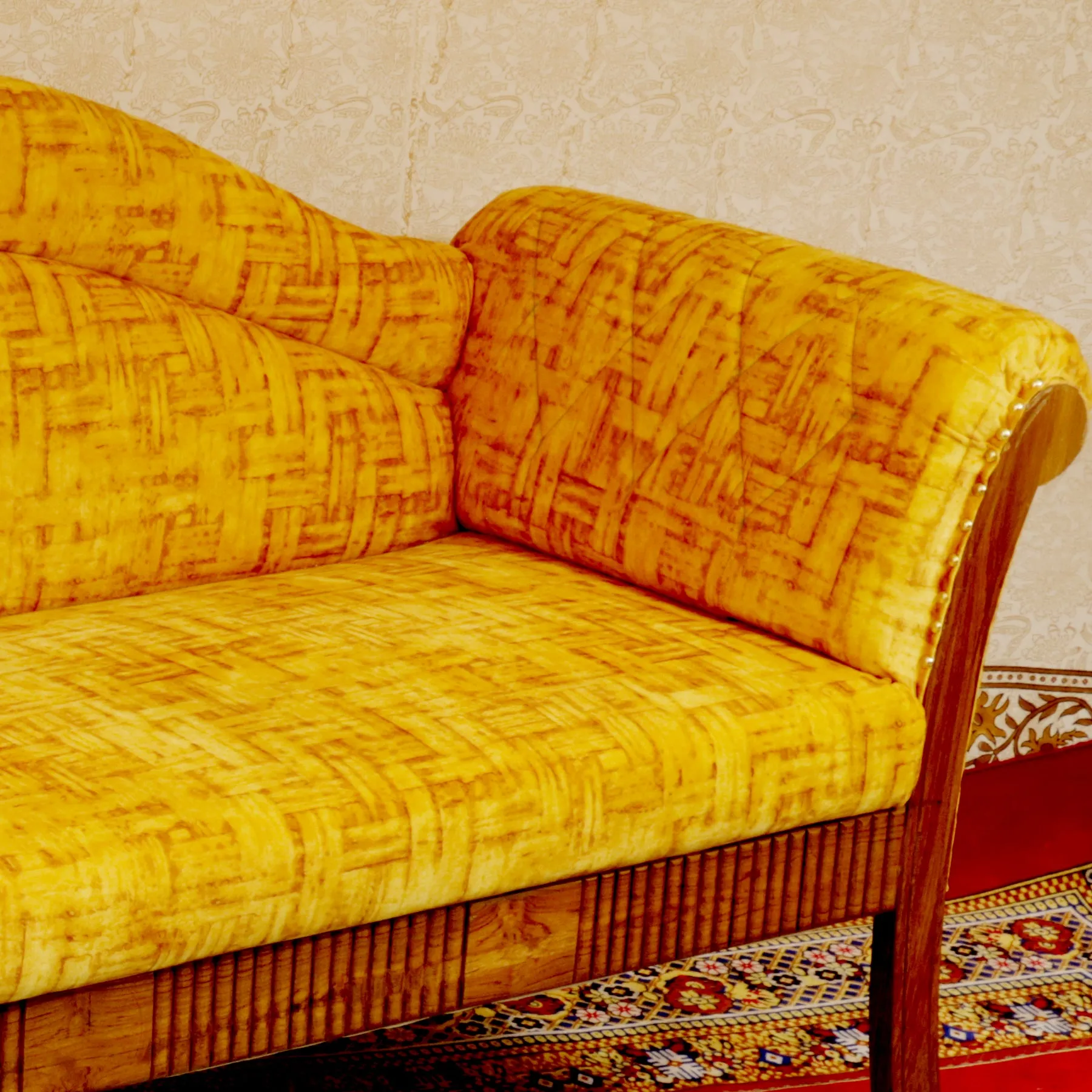 Traditional yellow upholstered 3 Seater Sofa