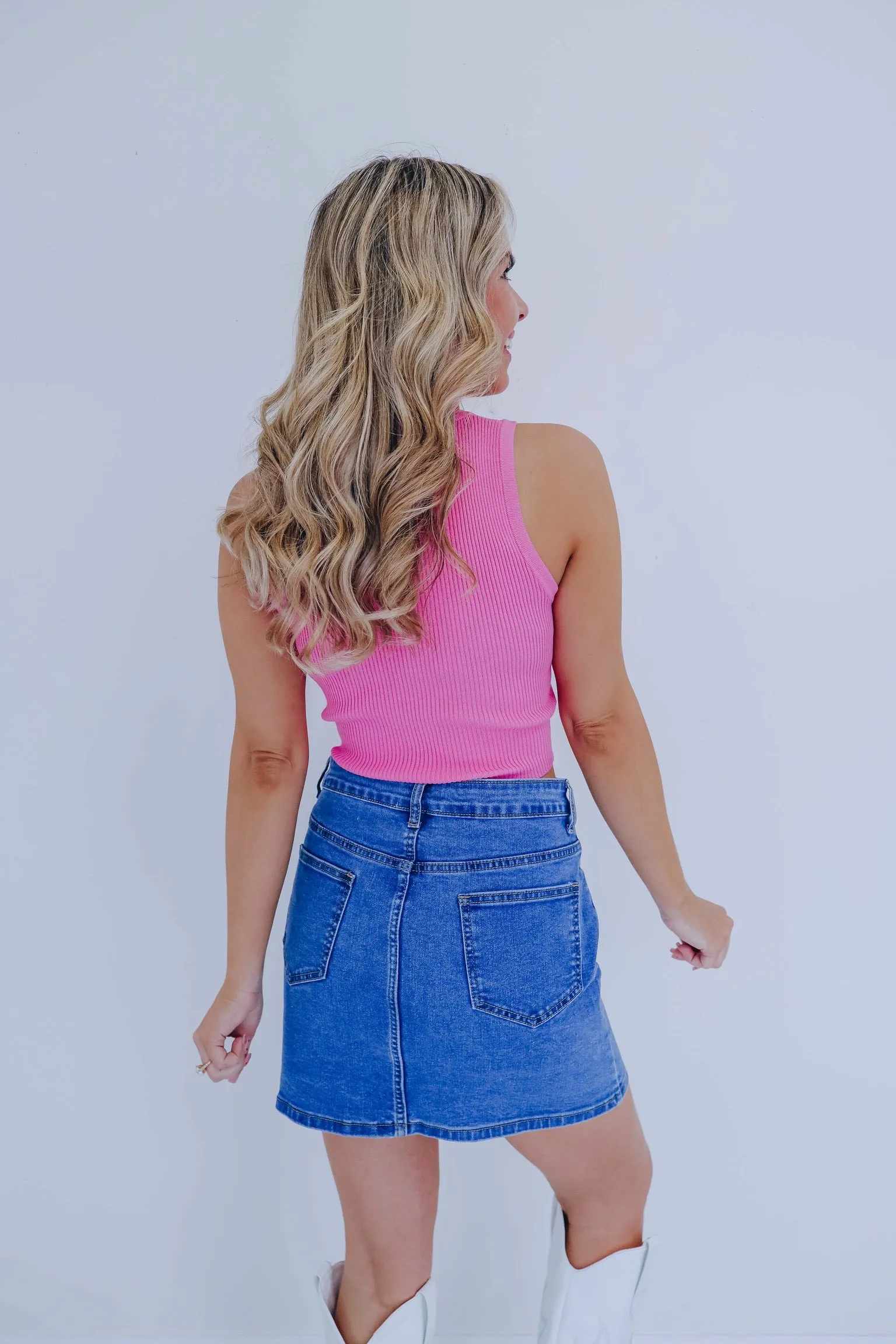 Trendy Button Front Cropped Tank - Pink