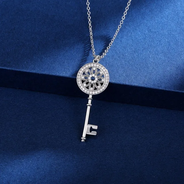 Trendy Jewelry Exquisite Micro Paved Key Pendant Necklace for Women in Silver Color