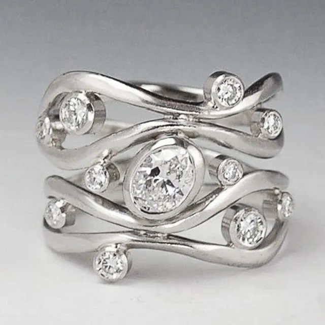 Trendy Jewelry Novel Hollow-out Rings for Women with Zircon in Silver Color