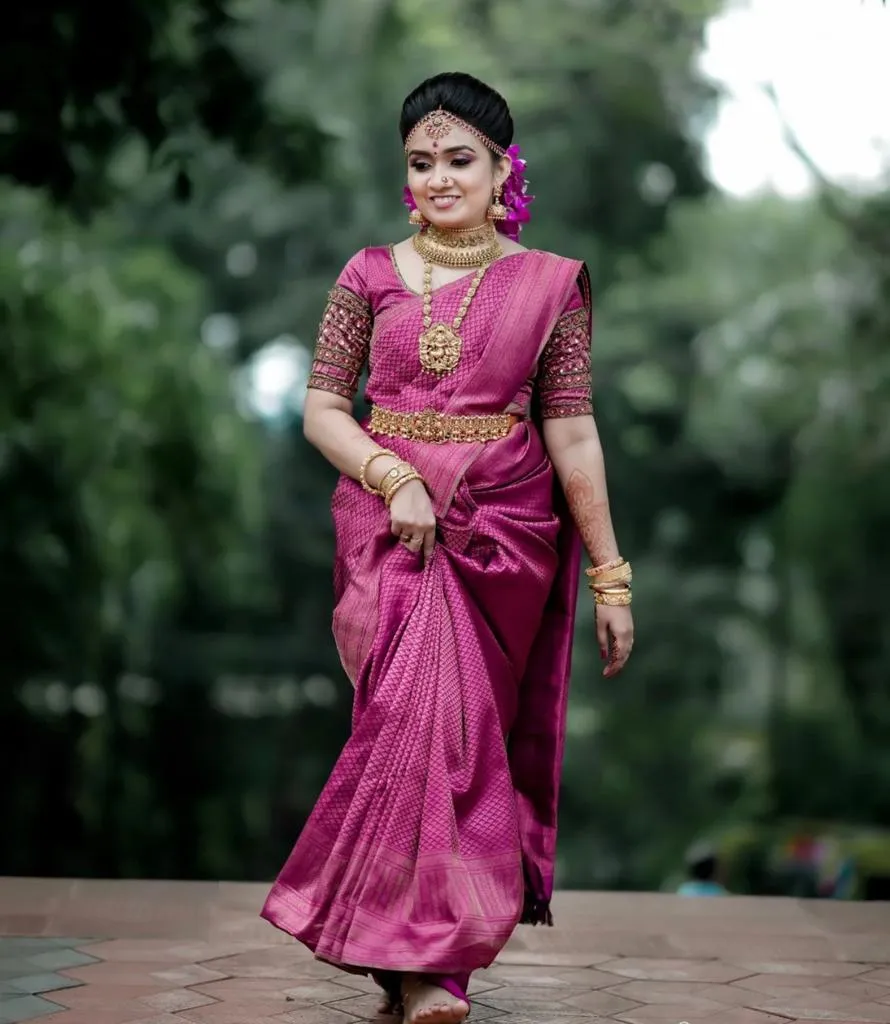 Trendy Purple Soft Silk Saree With Innovative Blouse Piece