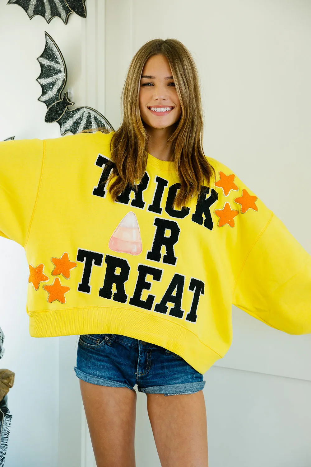 TRICK OR TREAT YELLOW PULLOVER