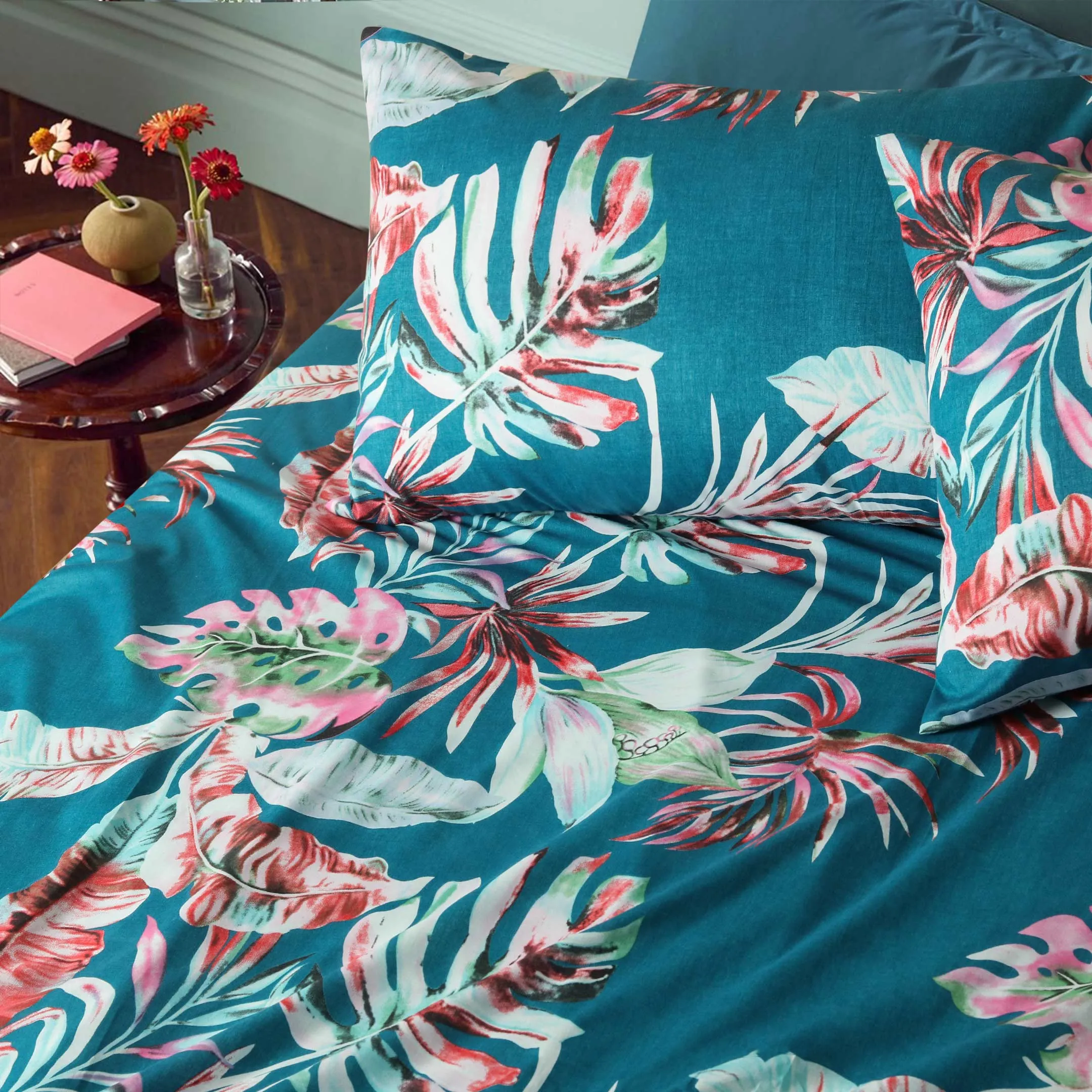 Tropical Tranquility Printed Bedsheet