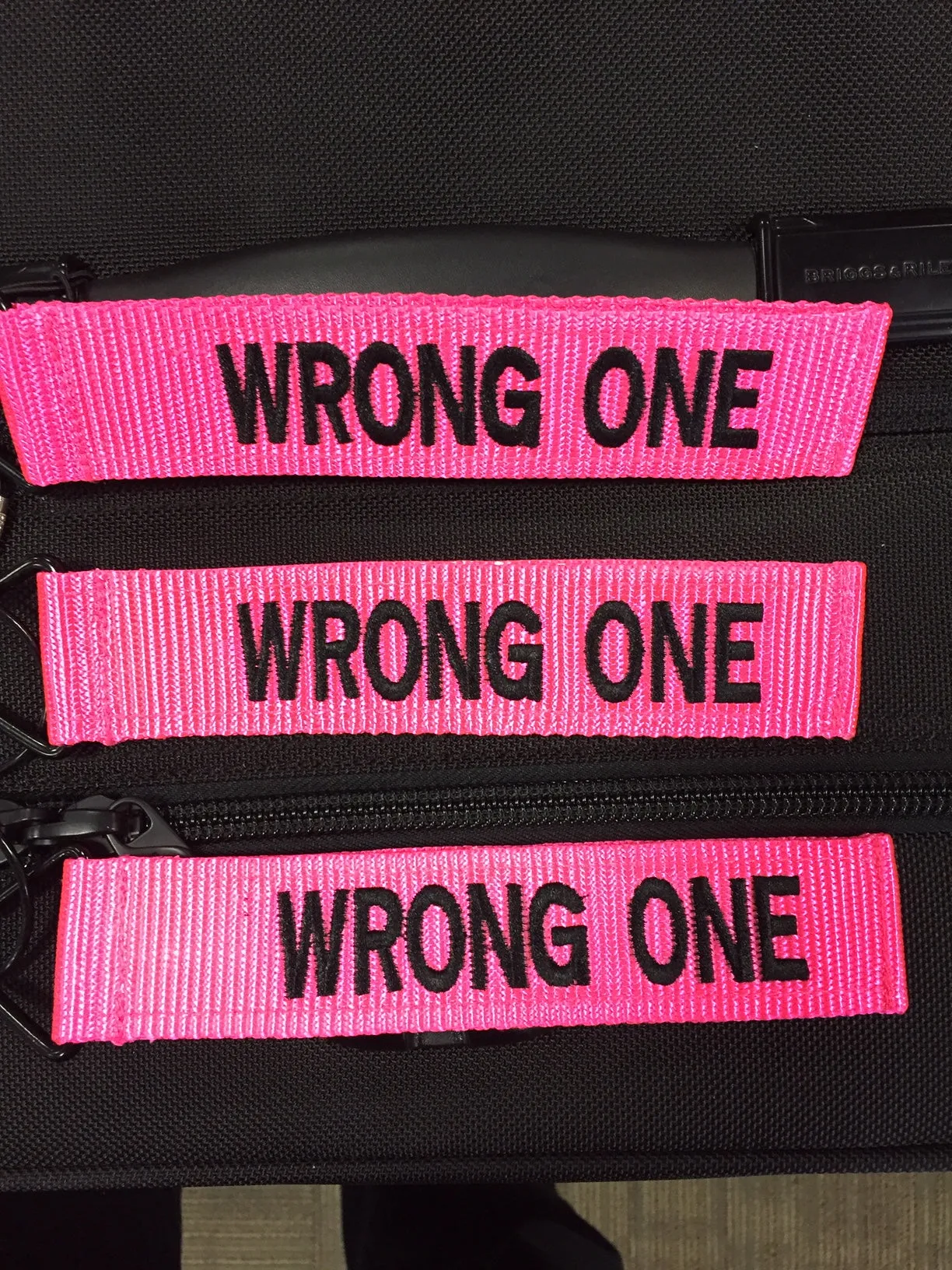 TudeTag - "WRONG ONE" Luggage Tag Identifier