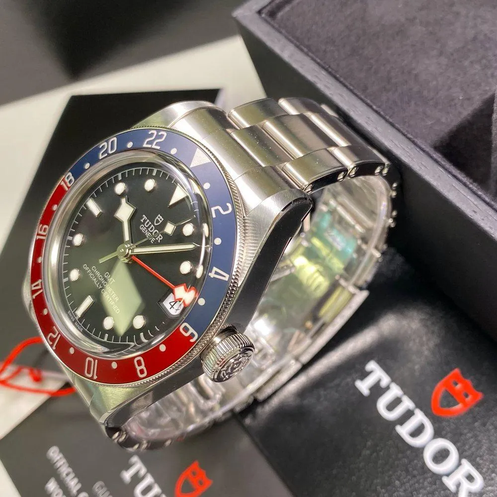 Tudor Heritage Black Bay GMT 79830RB