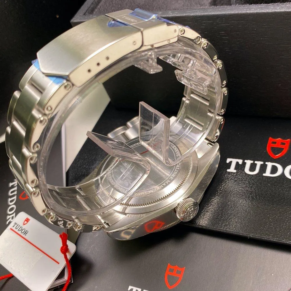 Tudor Heritage Black Bay GMT 79830RB