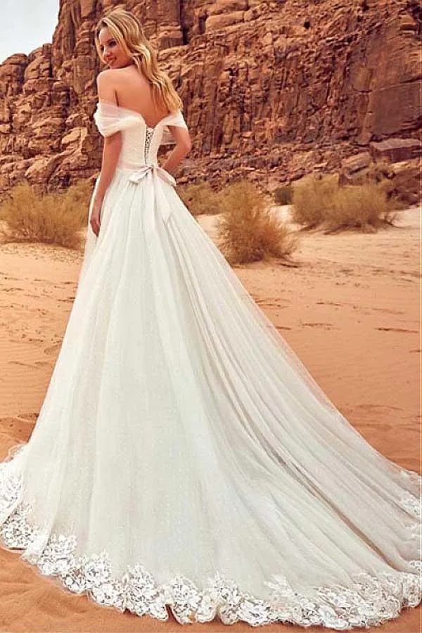 Tulle Off-the-shoulder Neckline  Wedding Dress With Lace Appliques WD201