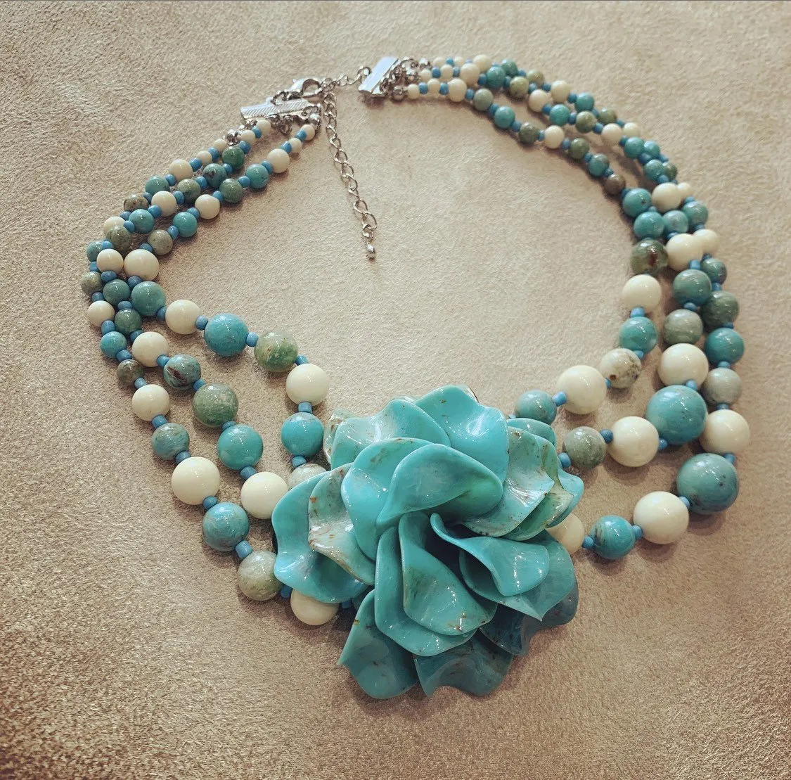 Turquoise Acrylic Flower Necklace