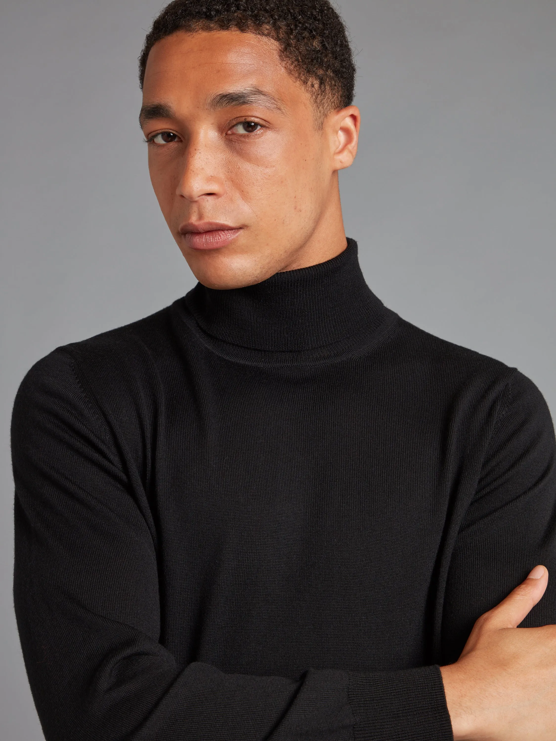 Turtle Neck Merino Sweater - Black