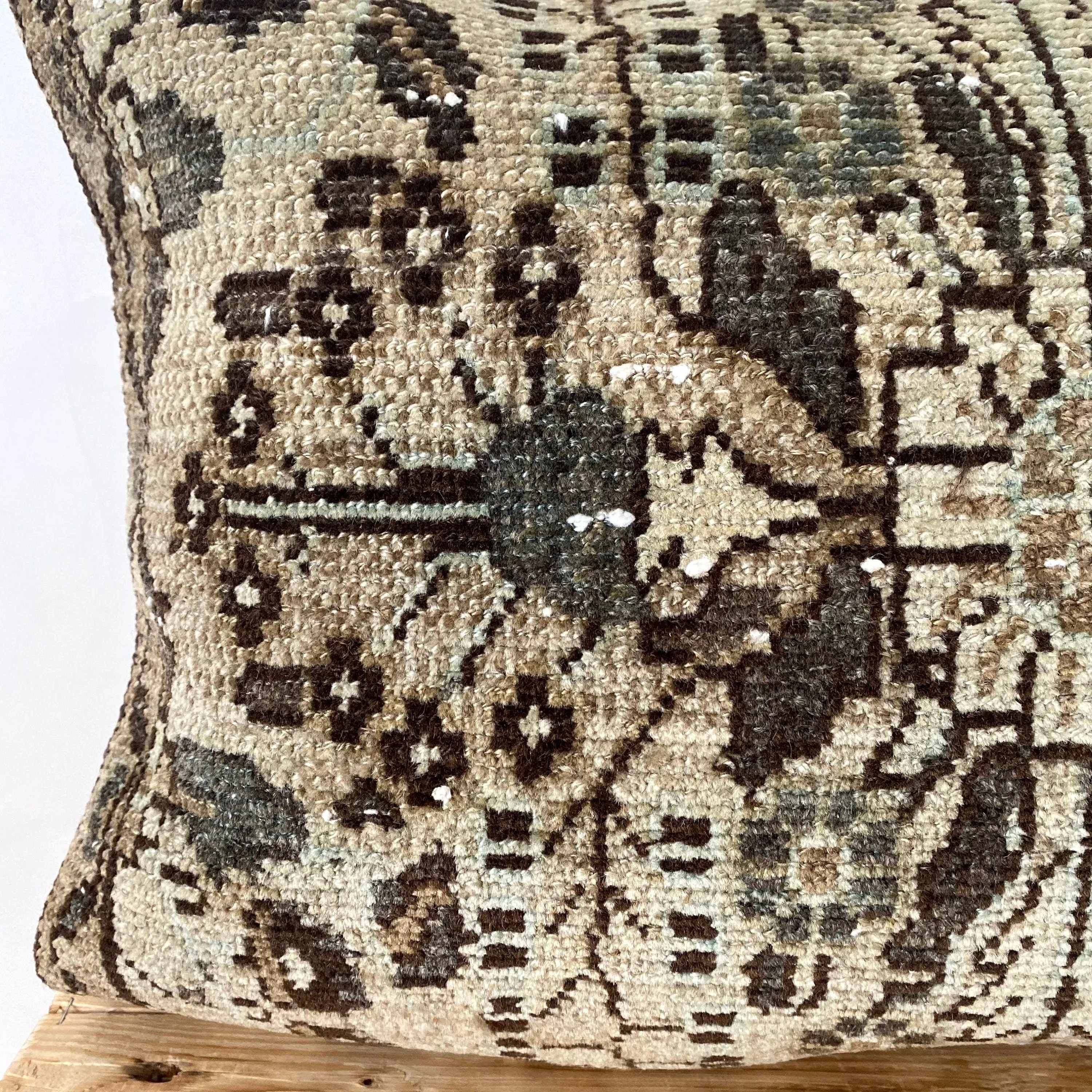 Ubah - Persian Pillow Cover