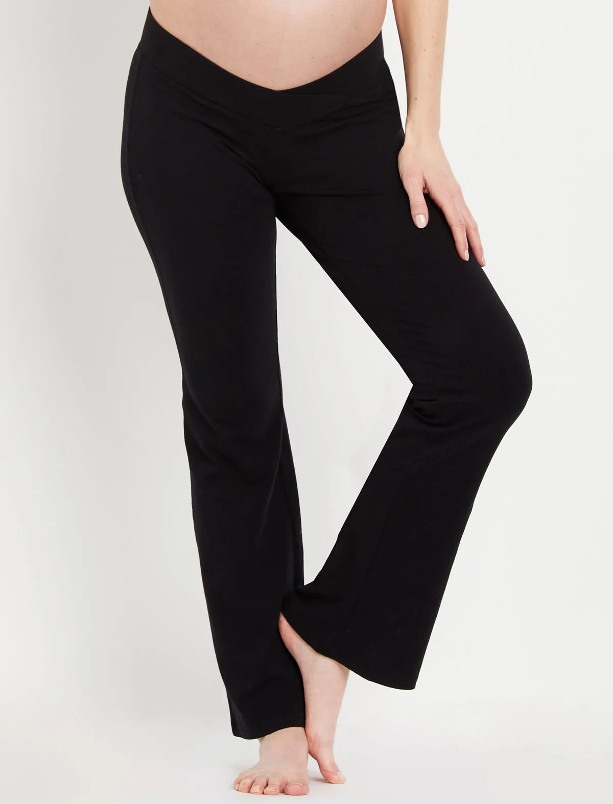 Under Belly Yoga Pant in Black