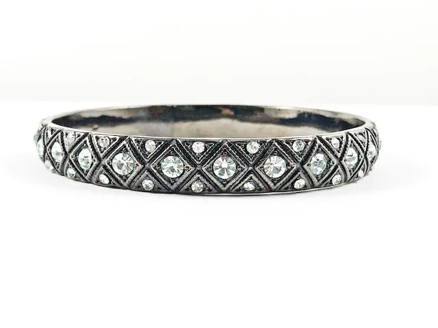 Unique Dark Antique Pattern With Light Blue Crystals Fashion Bangle