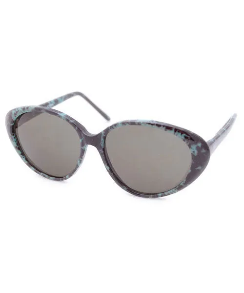 UPTOWN Cat-Eye Sunglasses