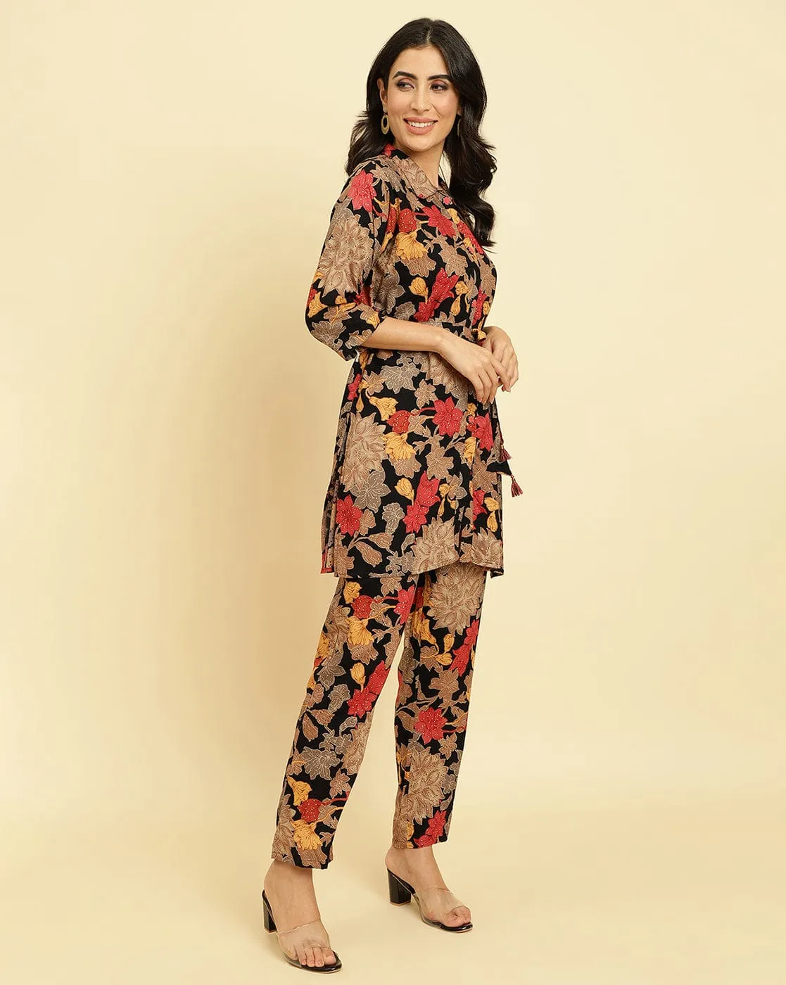 Varanga Women Black Floral Printed Straight Kurta Paired With Tonal Printed Bottom