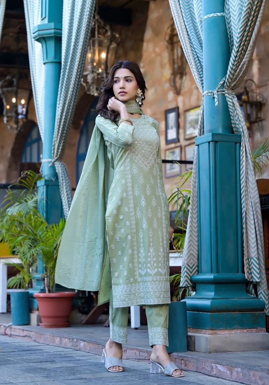 Varanga Women Green Rubber Printed, Embellished Straight Kurta Paired With Bottom And Dupatta