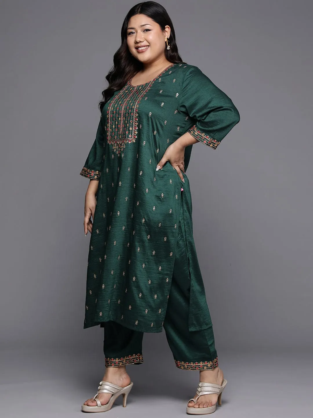 Varanga Women Plus Size Green Embroidered Straight Kurta Paired With Tonal Bottom And Printed Dupatta.