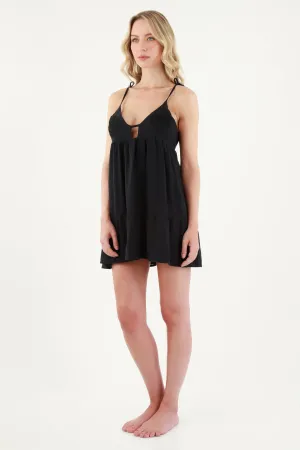 Vestido  corto negro para mujer