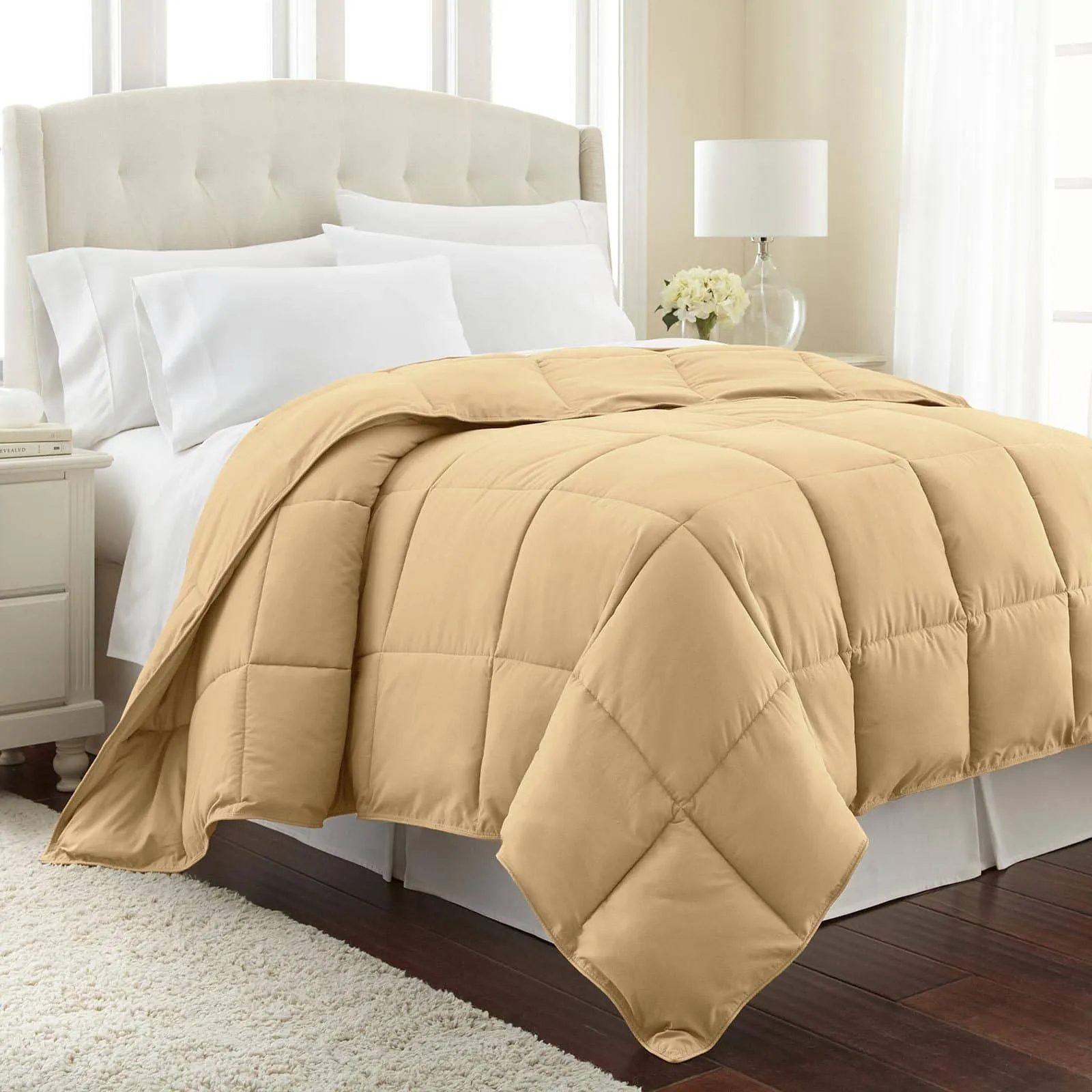 Vilano Down Alternative Comforter