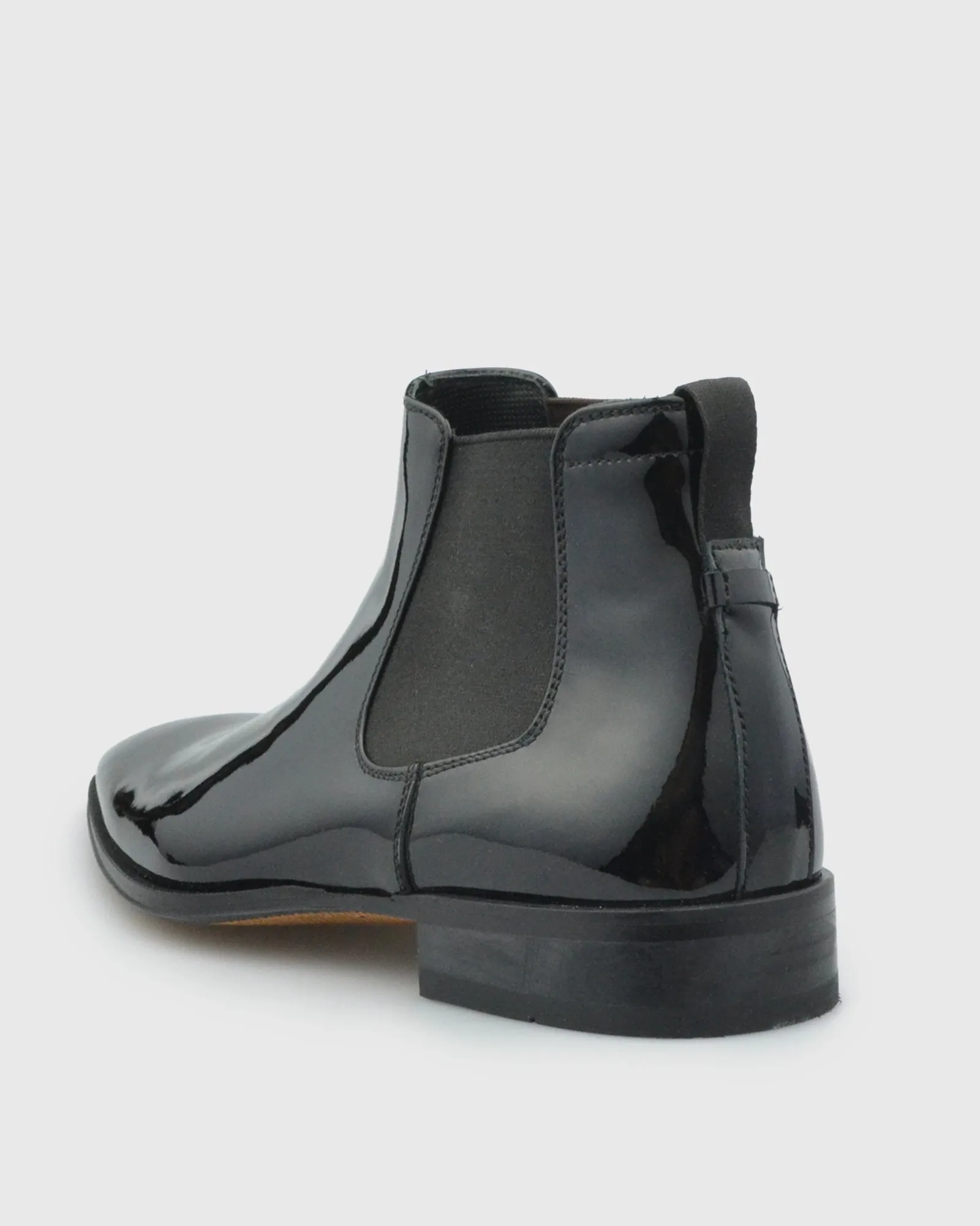 VINCENT & FRANKS VFS21-23 BLACK PATENT CHELSEA BOOT