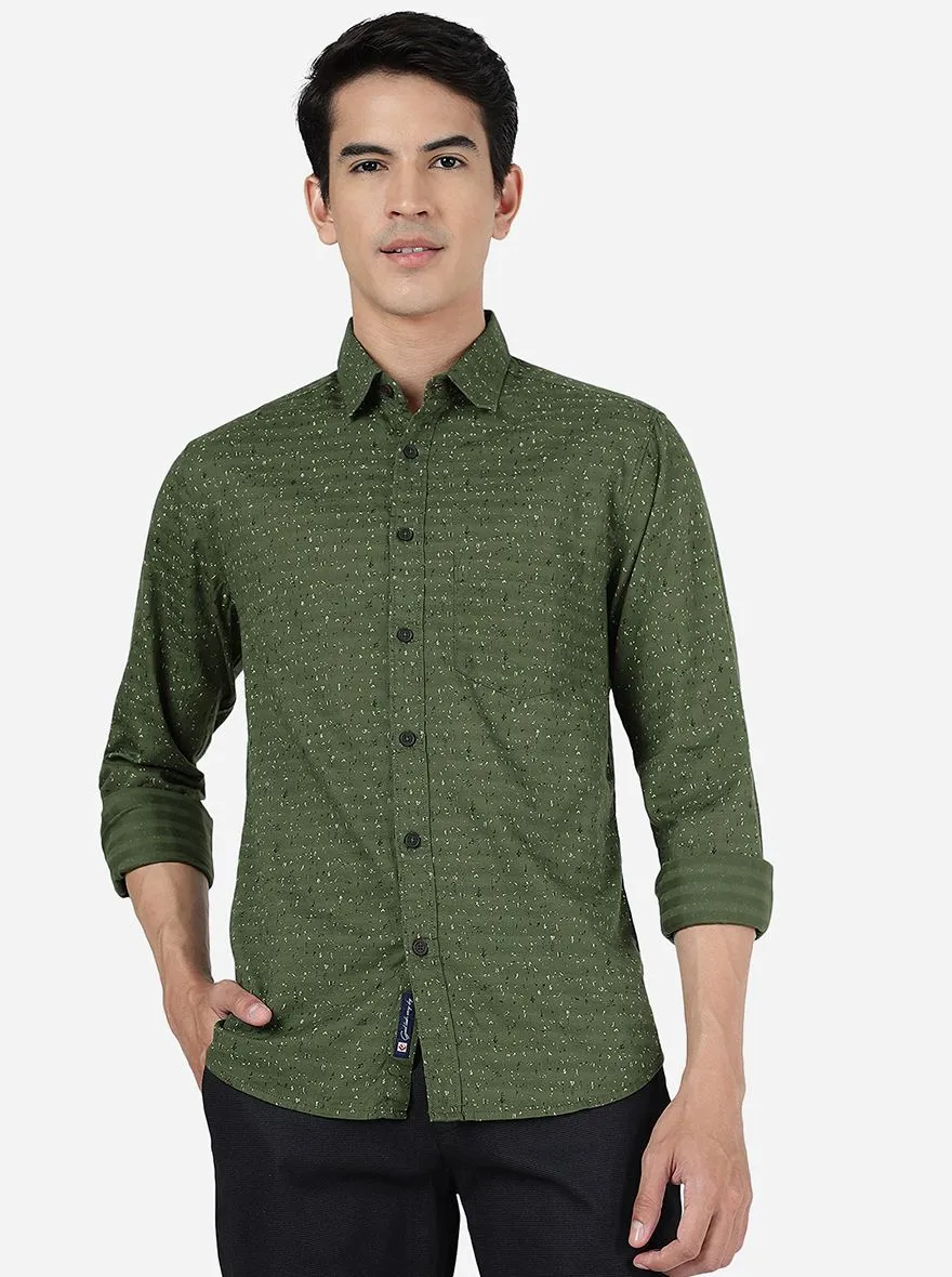 Vineyard Green Printed Slim Fit Casual Shirt | Greenfibre