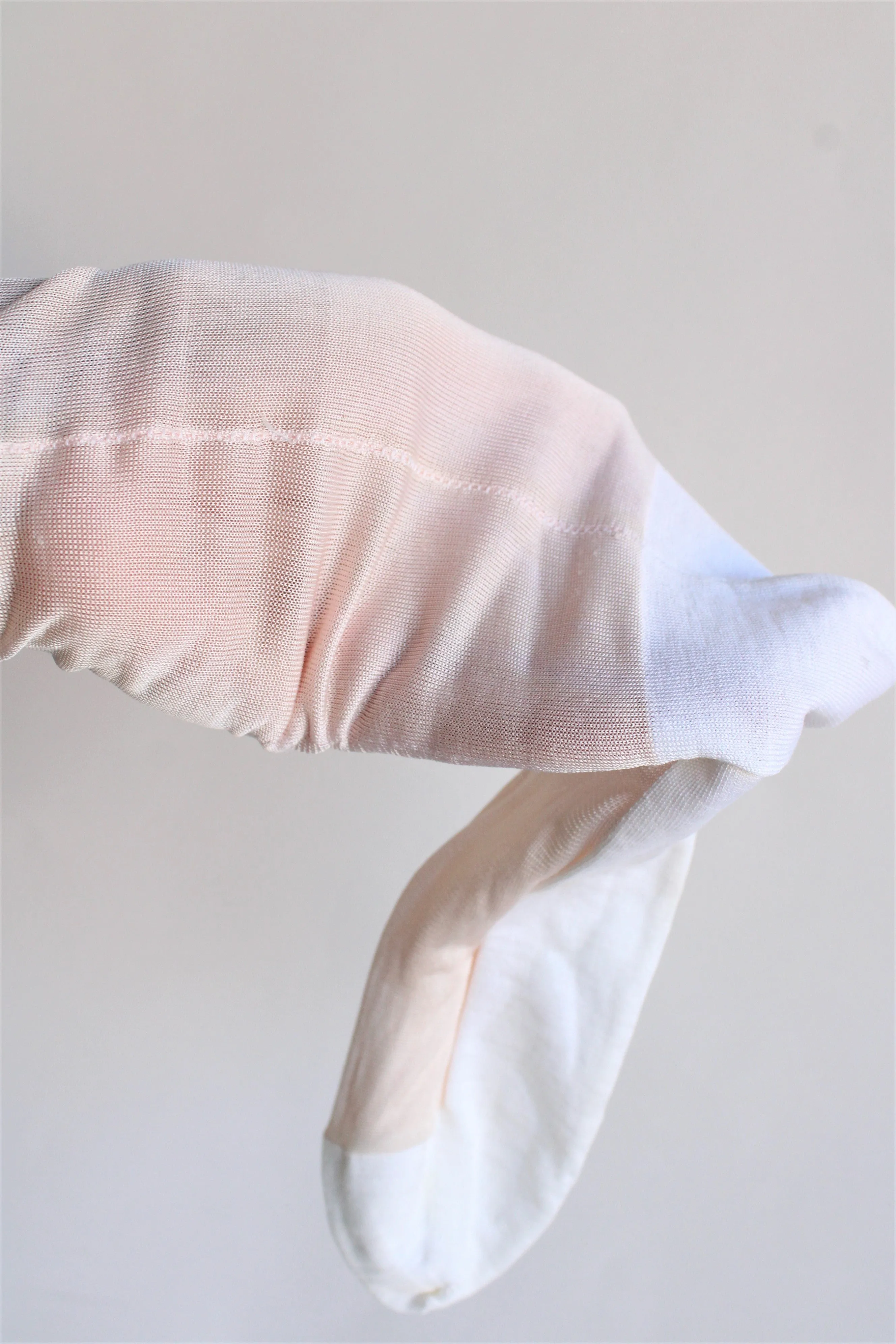 Vintage 1910s 1920s Pink and White Seamed Stockings